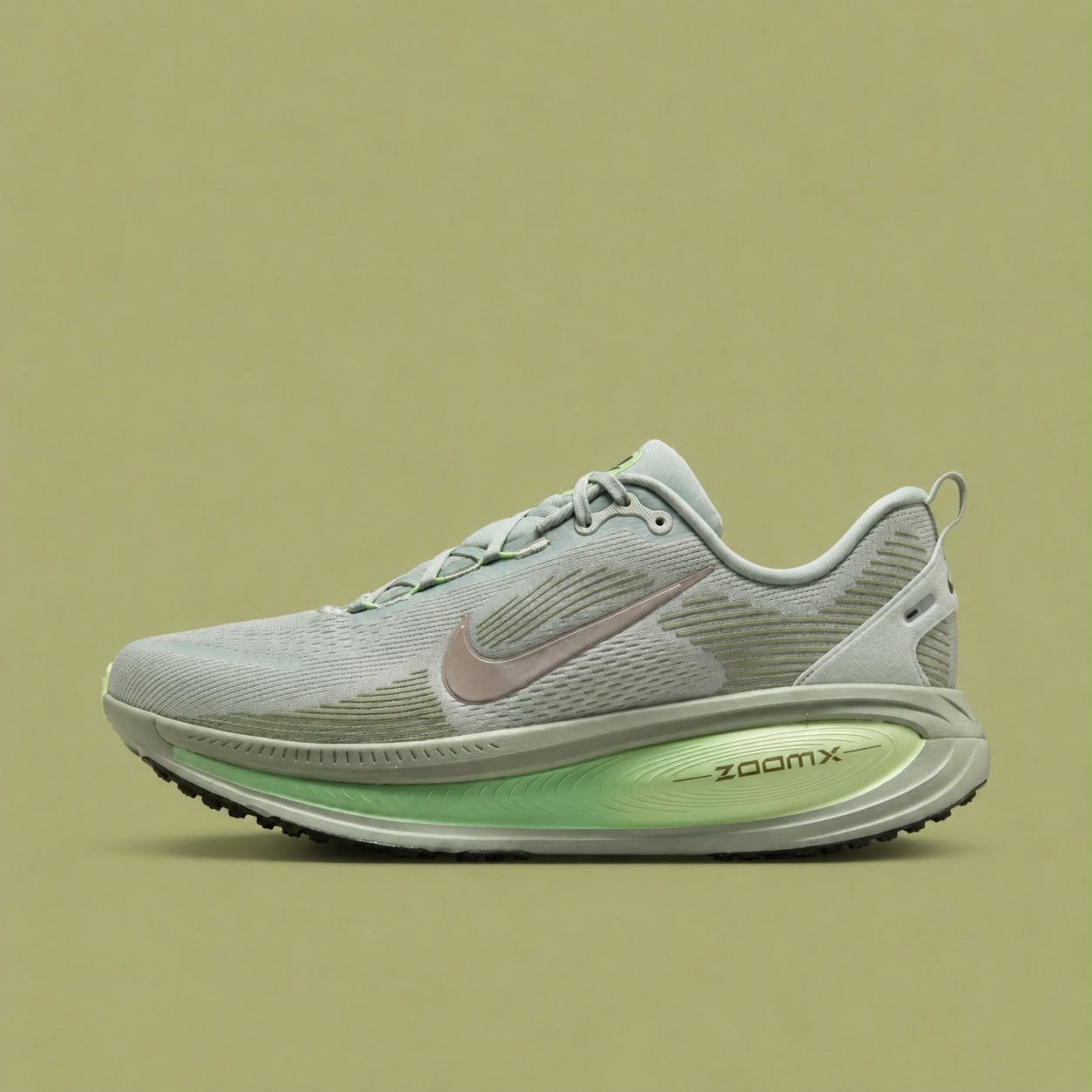 Nike Vomero 18 (Light Silver And Barely Volt Colorway)